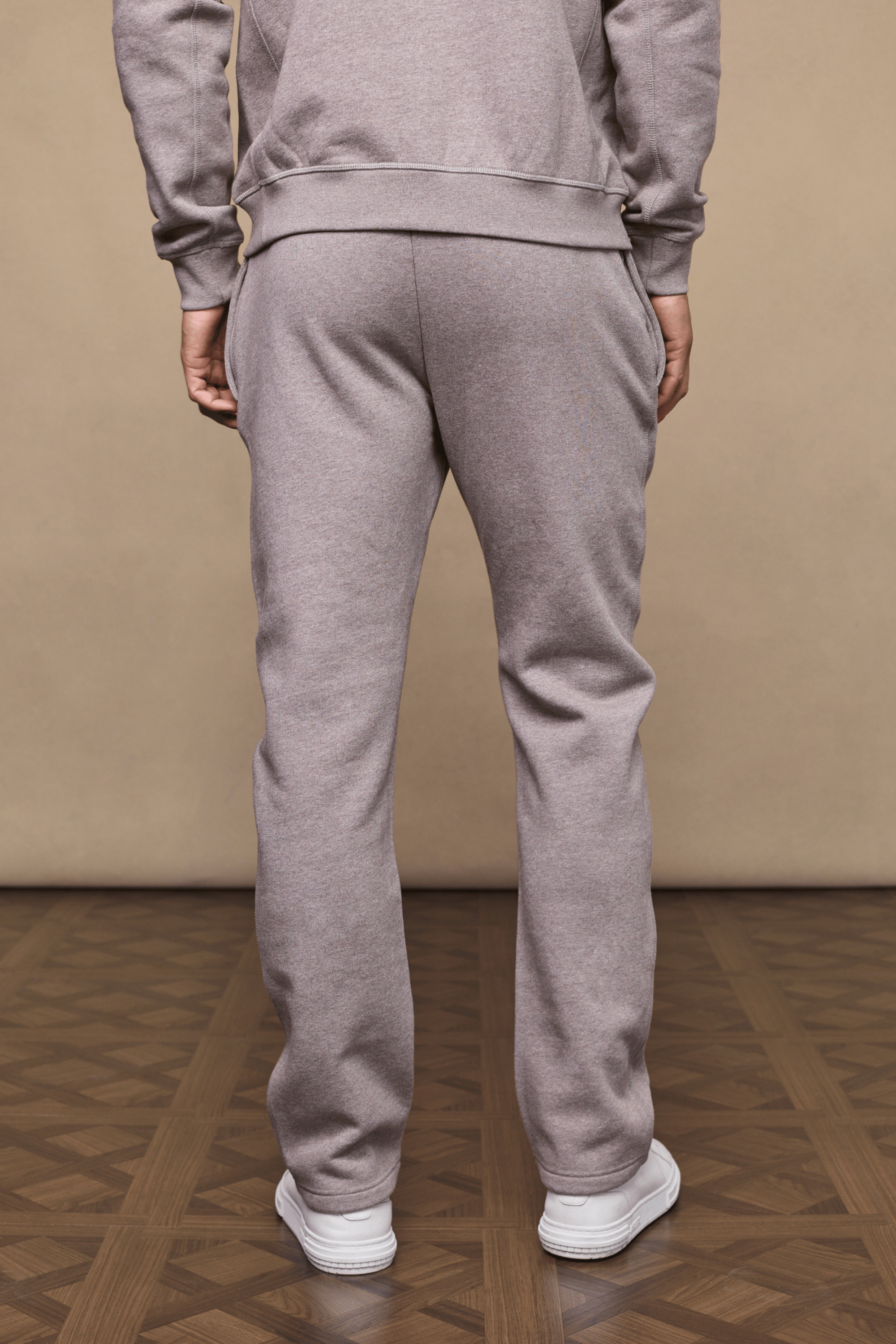 Axel straight leg jogger in brown marl, made from heavyweight cotton-polyester blend with soft fleece lining.