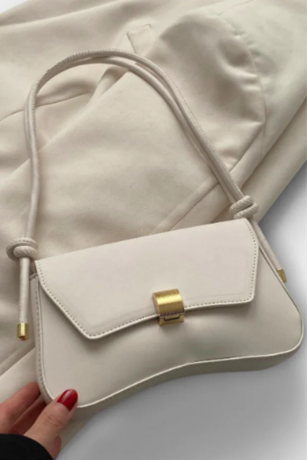 Maravelle | Women Minimalist Shoulder Bag with Gold Clasp